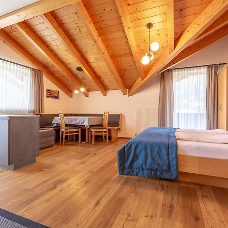 Alpengruss Apartment San Candido Bagian luar foto