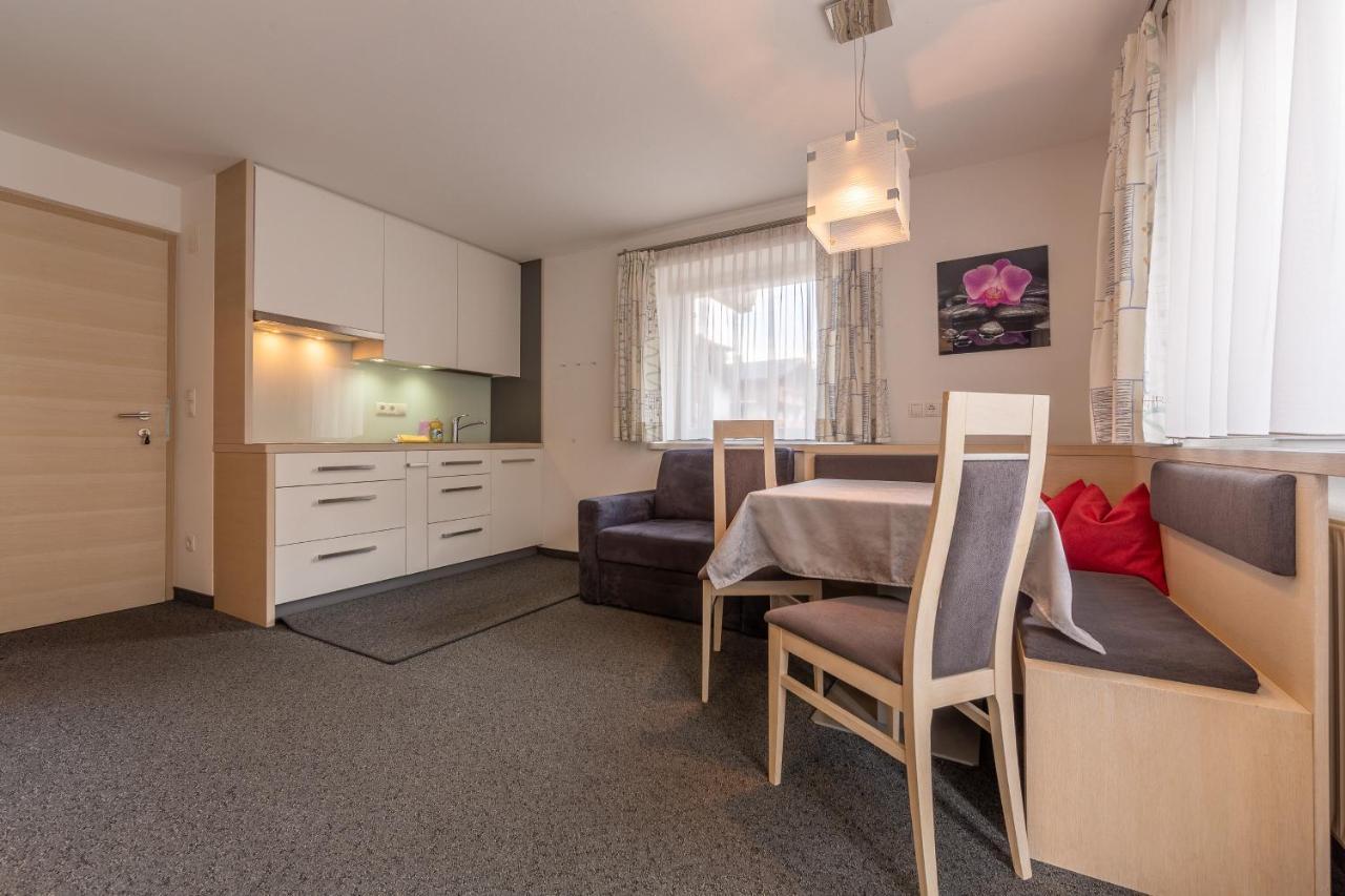 Alpengruss Apartment San Candido Bagian luar foto