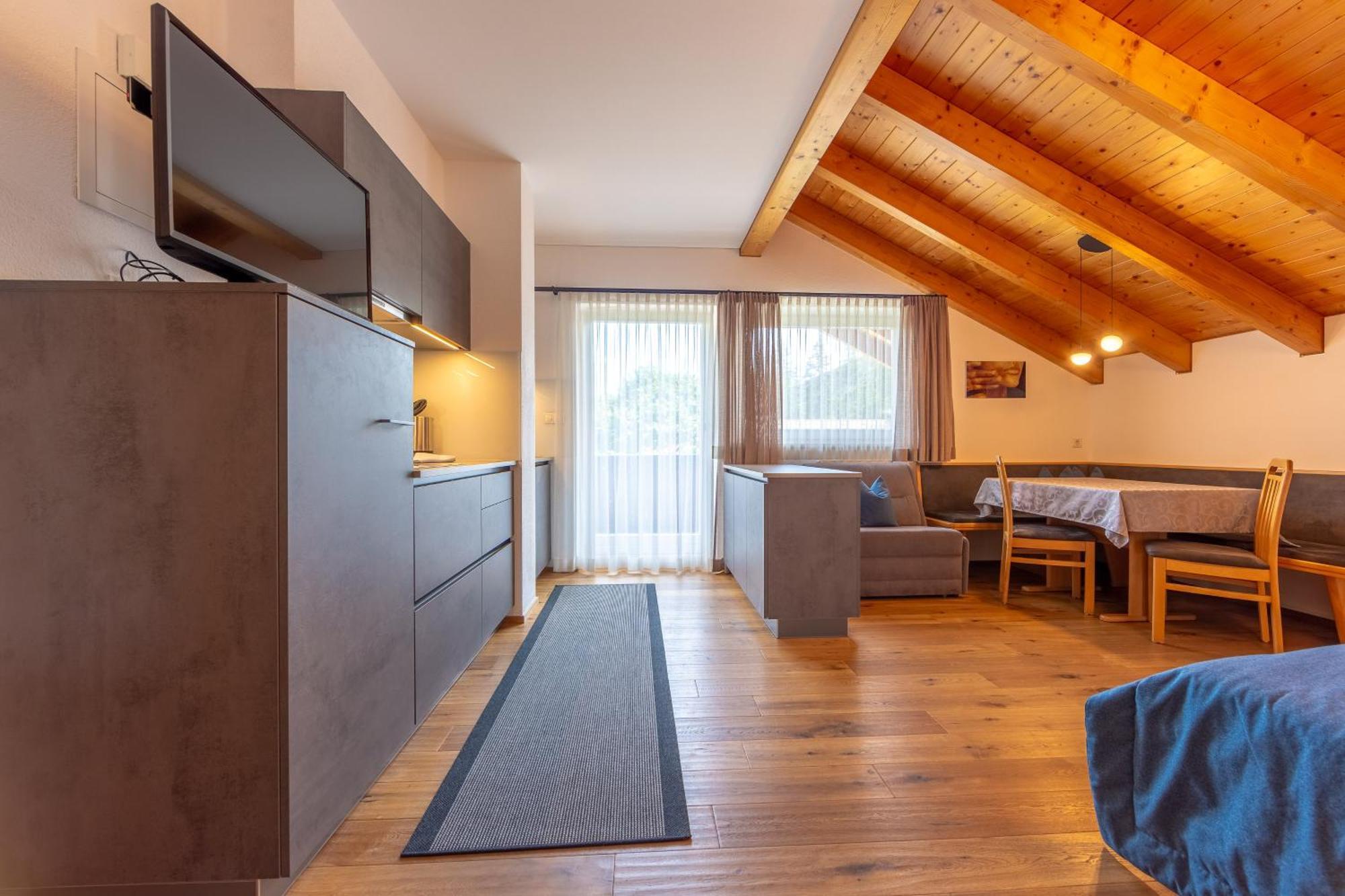 Alpengruss Apartment San Candido Bagian luar foto
