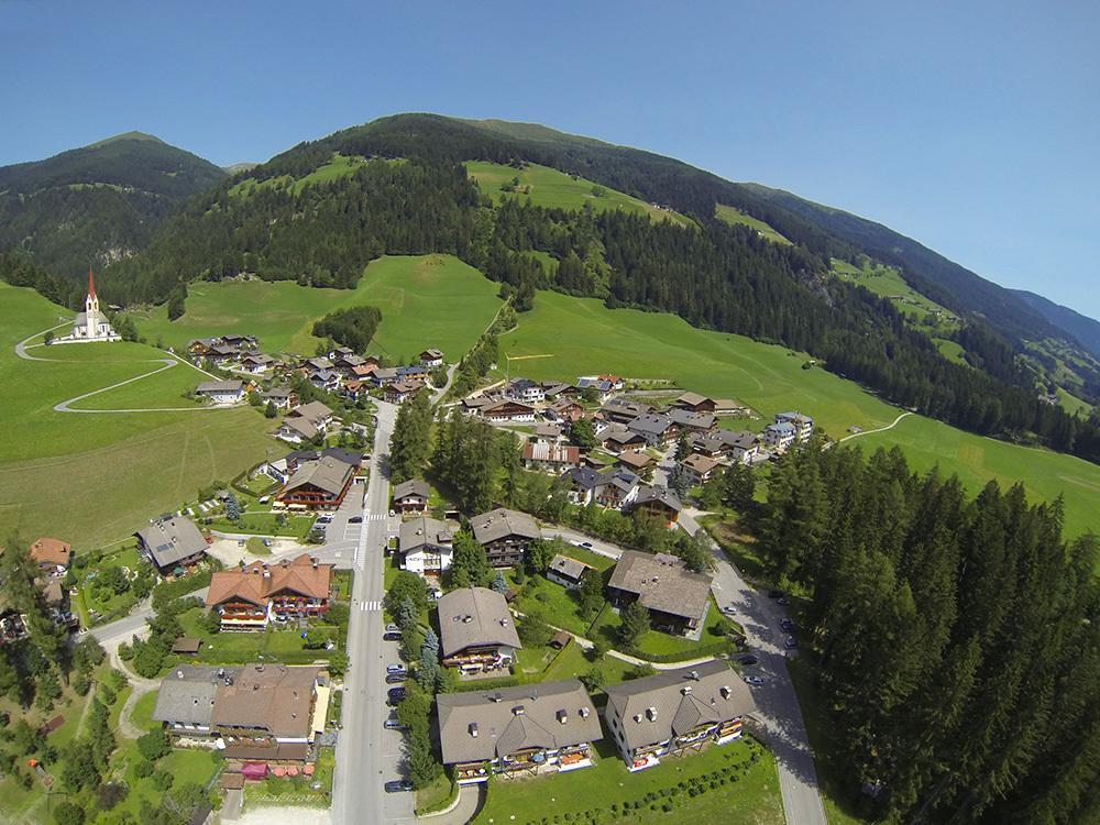 Alpengruss Apartment San Candido Bagian luar foto